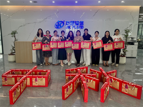 月满华诞，家国同欢 | 极悦2025年国庆中秋双节放假通知！